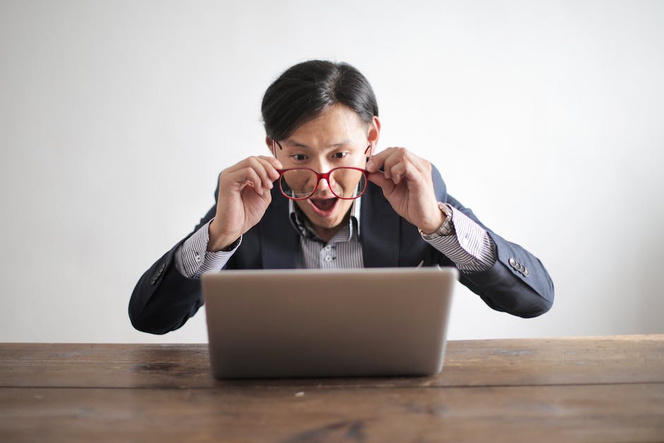 A visually appealing image showing a person using a Venmo credit card to make a payment.